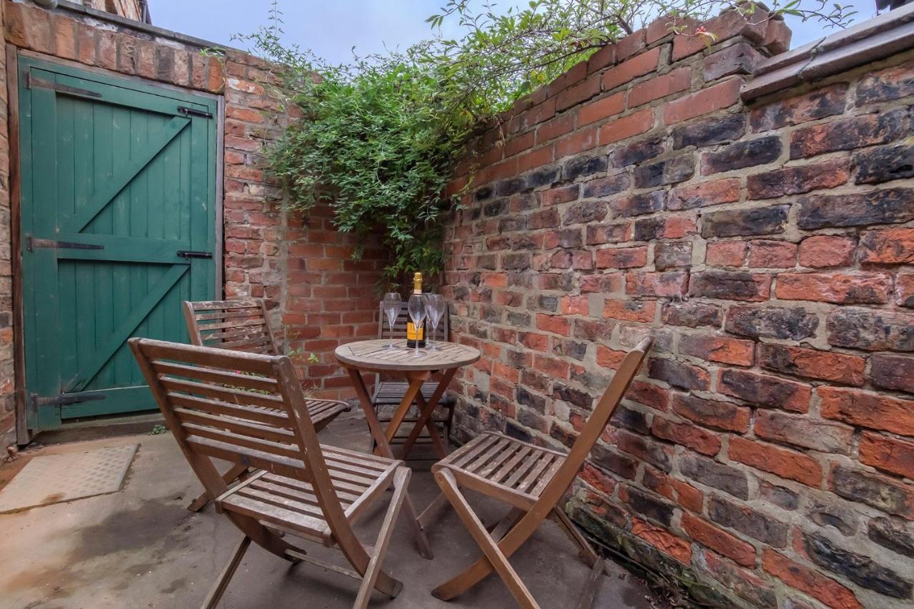 Historic House In The Heart Of Centre With Free Parking Casa vacanze *